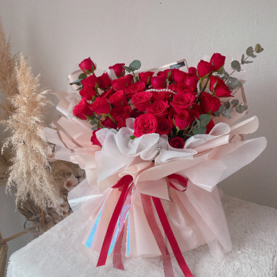 Red Roses Bouquet Stalks Lartiste Kl Florist