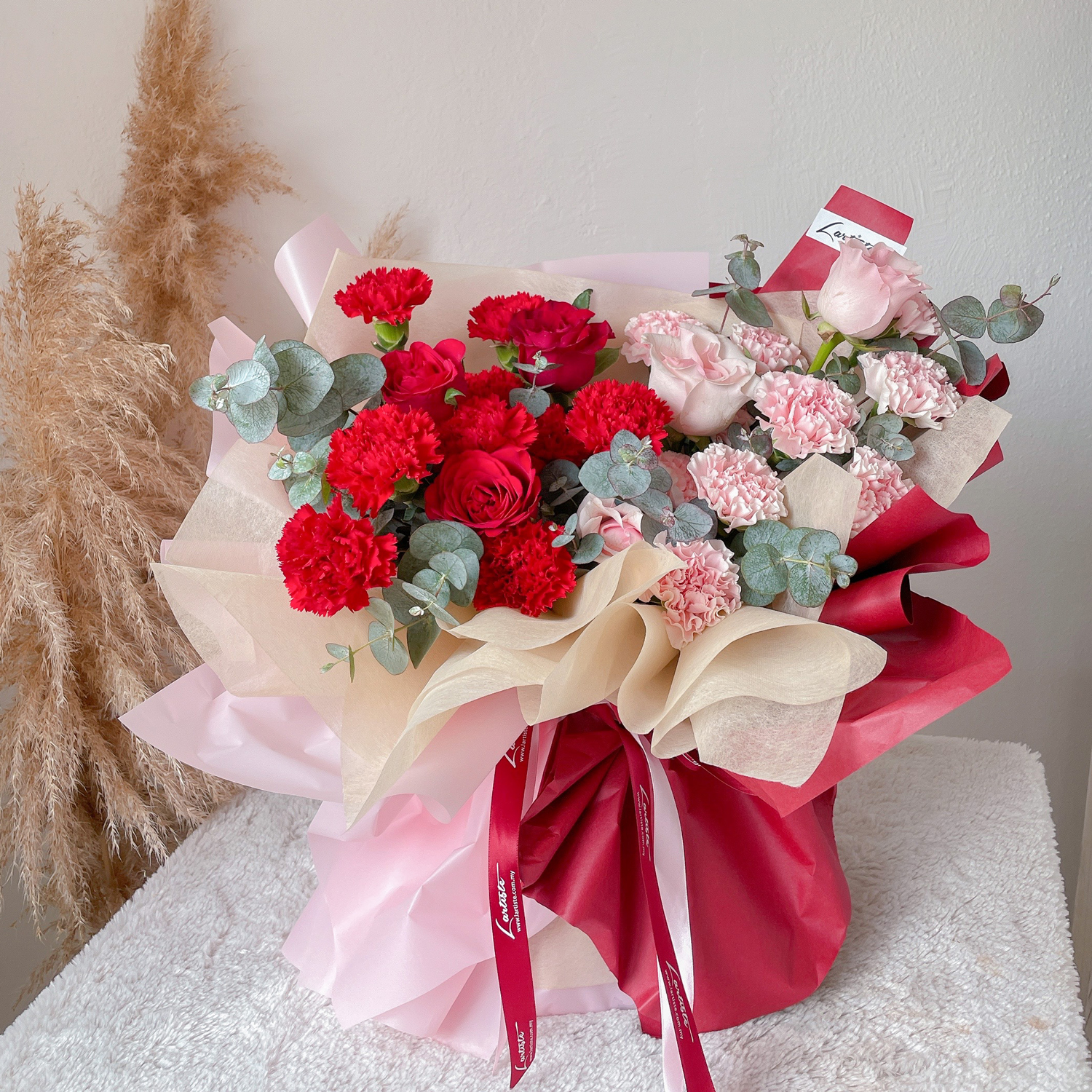 Classy Carnation & Roses Bouquet - L size