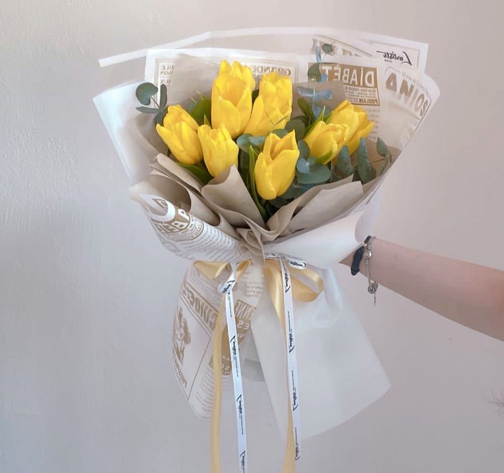 Yellow Tulips Bouquet 02 – 9 stalks